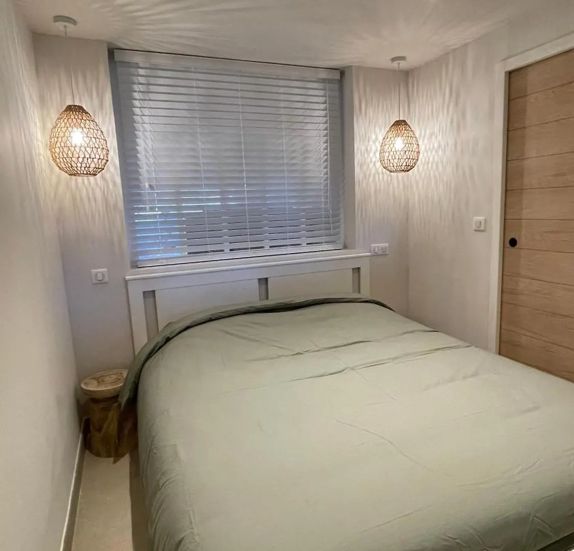 Refait A Neuf Standing Bord De Plage Et Piscine Proche De St Trop Gassin Apartman